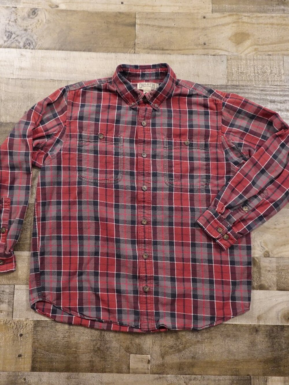 Duluth Trading Free Swingin’ Flannel Shirt Men’s XL Red Plaid Button Up Workwear